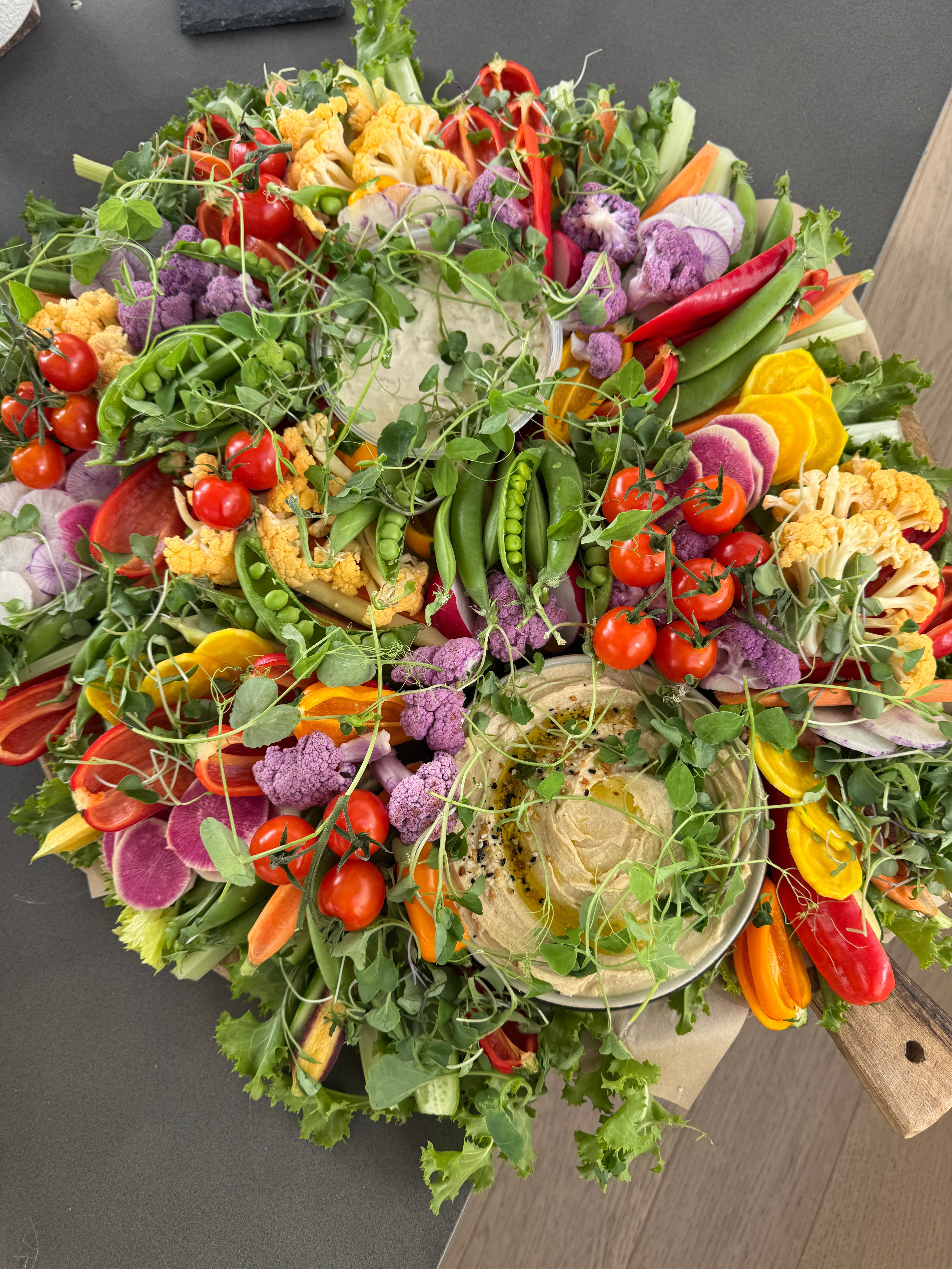 Large board with 2 dips